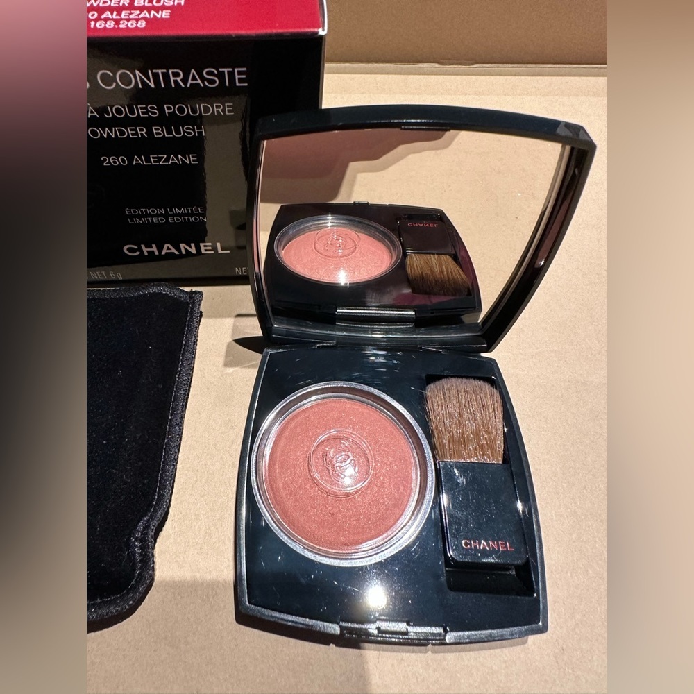 Chanel Blush - Alezane